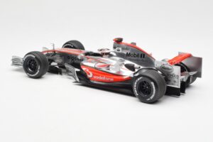 McLaren MP4-21 Mercedes #4 J-P. Montoya Showcar 2006 Minichamps 1:18 MONTOYA002 Metaal — afbeelding 5 van 6