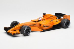 McLaren MP4-21 Mercedes #3 K. Raikkonen Interim Livery 2006 Minichamps 1:18 530061873 Metaal
