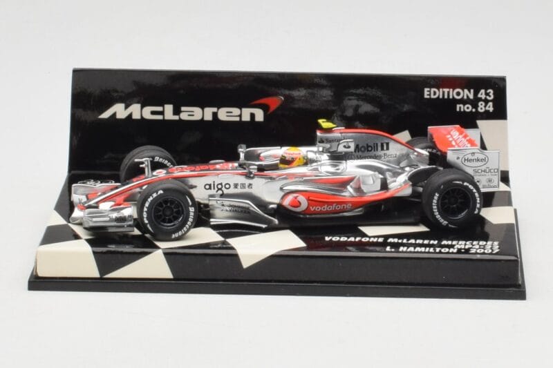 McLaren Mercedes MP4-22 #2 L. Hamilton Race Car 2007 Minichamps 1:43 530074302 Metaal