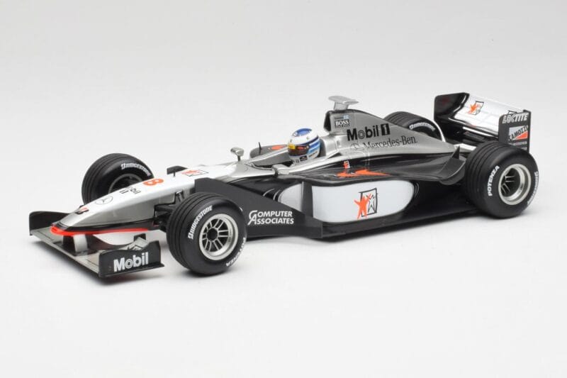 McLaren MP4/13 #8 M. Hakkinen F1 World Champion 1998 Minichamps 1:18 18690008 Metaal