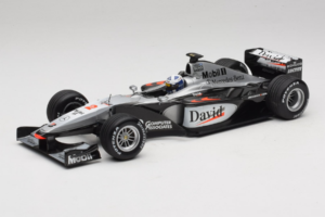 McLaren MP4-15 #2 D. Coulthard F1 2000 Minichamps 1:18 B66962118 Metaal