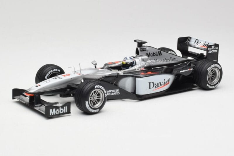 McLaren MP4-15 #2 D. Coulthard F1 2000 Hot Wheels 1:18 26740 Metaal