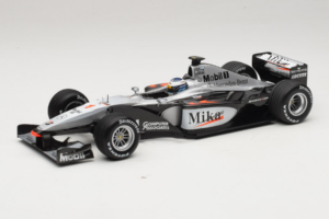 McLaren MP4-15 #1 M. Hakkinen F1 2000 Minichamps 1:18 B66962117 Metaal