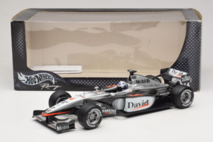 McLaren MP4-16 Mercedes #3 D. Coulthard F1 2001 Hot Wheels 1:18 50199 Metaal — afbeelding 6 van 6