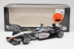 McLaren MP4-16 #4 M. Häkkinen F1 2001 Hot Wheels 1:18 50198 Metaal — afbeelding 6 van 6