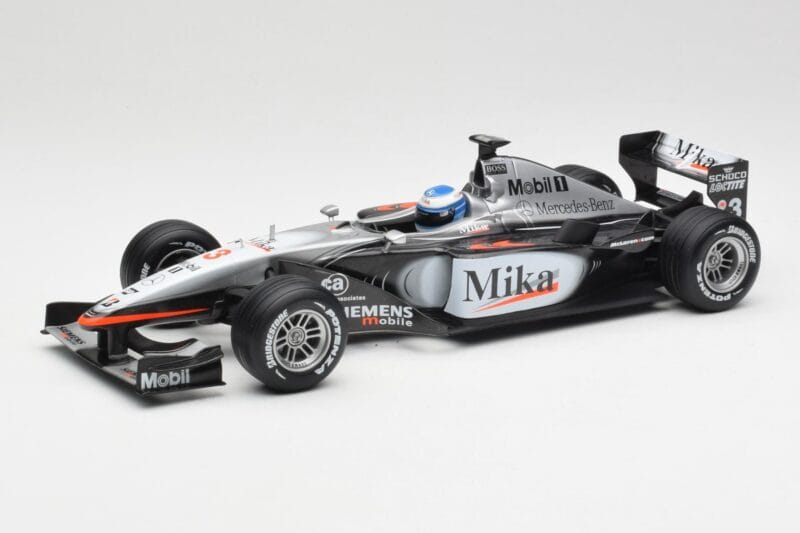 McLaren MP4-16 #4 M. Häkkinen F1 2001 Hot Wheels 1:18 50198 Metaal