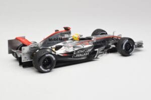 McLaren MP4-21 L. Hamilton Silverstone Test 2006 Minichamps 1:18 530061884 Metaal — afbeelding 2 van 6