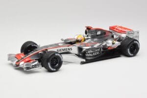 McLaren MP4-21 L. Hamilton Silverstone Test 2006 Minichamps 1:18 530061884 Metaal