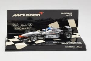 McLaren MP4/98T 2-Seater M. Hakkinen / E. Hakkinen F1 2000 Minichamps 1:43 530984378 Metaal