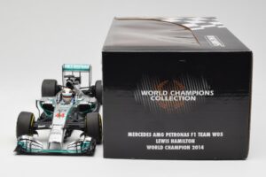 Mercedes AMG Petronas W05 #44 L. Hamilton F1 World Champion 2014 Minichamps 1:18 186140044 Metaal — afbeelding 6 van 7