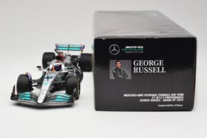 Mercedes AMG W13 E Performance Petronas #63 G. Russell Miami GP 2022 Minichamps 1:18 110220563 Metaal — afbeelding 6 van 7