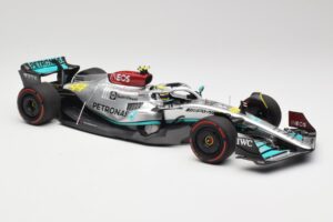Mercedes AMG W13 E Performance Petronas #44 L. Hamilton Spanish GP 2022 Minichamps 1:18 110220044 Metaal — afbeelding 4 van 7