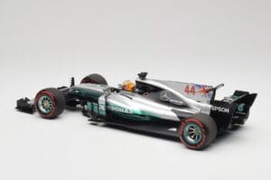 Mercedes AMG W08 EQ Power+ Petronas #44 L. Hamilton F1 World Champion 2017 Minichamps 1:18 186170044 Hars — afbeelding 5 van 7