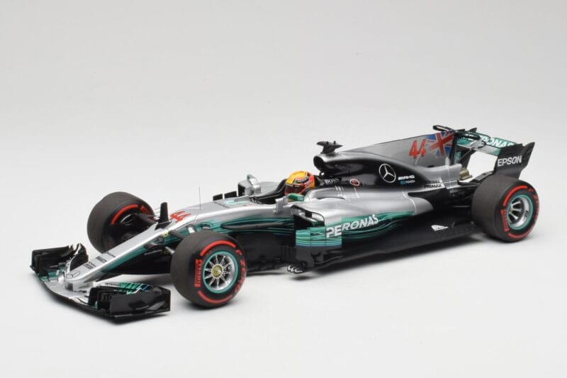 Mercedes AMG W08 EQ Power+ Petronas #44 L. Hamilton F1 World Champion 2017 Minichamps 1:18 186170044 Hars