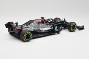 Mercedes AMG W11 Petronas #44 L. Hamilton Styrian GP Winner 2020 Minichamps 1:18 110200244 Hars — afbeelding 2 van 7