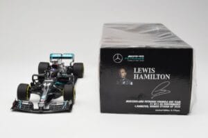 Mercedes AMG W11 Petronas #44 L. Hamilton Styrian GP Winner 2020 Minichamps 1:18 110200244 Hars — afbeelding 6 van 7