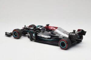 Mercedes AMG W12 Petronas #44 L. Hamilton Spanish GP 100th Pole 2021 Minichamps 1:18 110210444 Hars — afbeelding 5 van 7