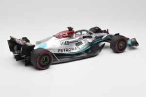 Mercedes AMG W13 E Performance Petronas #63 G. Russell Brazilian GP 1st Win 2022 Minichamps 1:18 110222163 Hars — afbeelding 2 van 7
