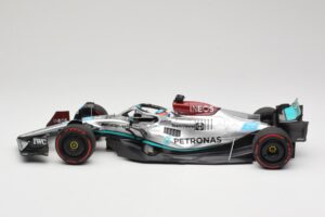 Mercedes AMG W13 E Performance Petronas #63 G. Russell Brazilian GP 1st Win 2022 Minichamps 1:18 110222163 Hars — afbeelding 3 van 7