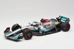 Mercedes AMG W13 E Performance Petronas #44 L. Hamilton Brazilian GP 2022 Minichamps 1:18 110222144 Hars