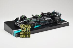 Mercedes AMG W14 E Performance Petronas #63 G. Russell Bahrain GP 2023 Minichamps 1:18 113230163 Hars — afbeelding 2 van 7