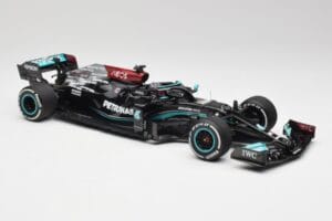 Mercedes AMG W12 #44 L. Hamilton Bahrain GP 2021 Minichamps 1:18 110210144 Metaal — afbeelding 4 van 7