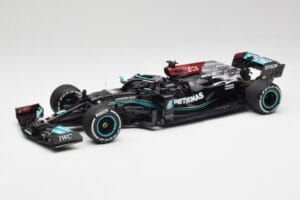 Mercedes AMG W12 #44 L. Hamilton Bahrain GP 2021 Minichamps 1:18 110210144 Metaal