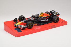 Red Bull Racing RB18 #1 M. Verstappen Oracle Winner Dutch GP 2022 Minichamps 1:18 113223501 Metaal — afbeelding 2 van 7