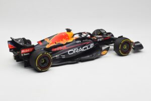 Oracle Red Bull Racing RB18 #1 M. Verstappen Winner Italian GP 2022 Minichamps 1:18 110221601 Metaal — afbeelding 2 van 7