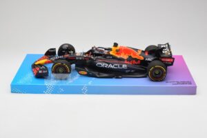 Red Bull Racing RB18 #1 M. Verstappen Winner Miami GP 2022 Minichamps 1:18 113220501 Metaal