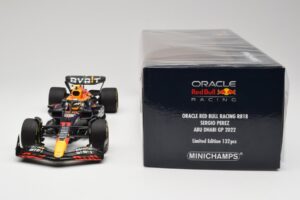 Oracle Red Bull Racing RB18 #11 S. Perez Abu Dhabi GP 2022 Minichamps 1:18 110222211 Metaal — afbeelding 6 van 7