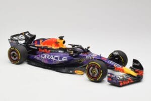 Oracle Red Bull Racing RB19 #33 M. Verstappen Las Vegas GP Winner 2023 Minichamps 1:18 110232201 Hars — afbeelding 4 van 7