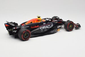 Red Bull Racing RB20 #11 S. Perez Bahrain GP 2024 Minichamps 1:18 110240111 Metaal — afbeelding 2 van 7