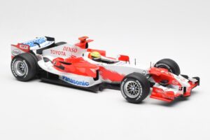 Panasonic Toyota Racing TF106 #8 R. Schumacher F1 2006 Minichamps 1:18 100060007 Metaal — afbeelding 4 van 6