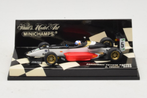 Toyota TF106 #12 J. Trulli Panasonic Toyota Racing F1 2006 Minichamps 1:43 400060008 Metaal