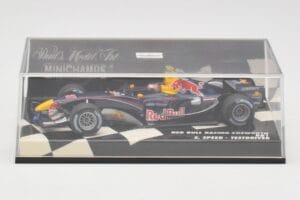 Red Bull RB1 Cosworth S. Speed Test Car 2005 Minichamps 1:43 400050137 Metaal — afbeelding 5 van 5