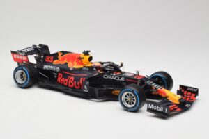 Red Bull Racing Honda RB16B #33 M. Verstappen Belgian GP Winner 2021 Minichamps 1:18 110211333 Hars — afbeelding 4 van 7