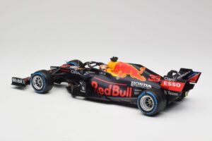 Red Bull Racing Honda RB16B #33 M. Verstappen Belgian GP Winner 2021 Minichamps 1:18 110211333 Hars — afbeelding 5 van 7