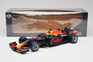 Red Bull Racing Honda RB16B #33 M. Verstappen Belgian GP Winner 2021 Minichamps 1:18 110211333 Hars — afbeelding 7 van 7