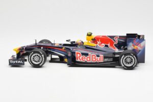 Red Bull RB6 #7 M. Webber Red Bull Racing Showcar 2010 Minichamps 1:18 150100076-R1 Metaal — afbeelding 3 van 6
