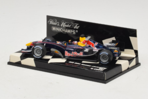 Red Bull Racing RB1 V. Liuzzi Test Driver F1 2005 Minichamps 1:43 400050115 Metaal — afbeelding 3 van 5