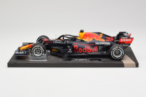 Red Bull Racing RB16B #33 M. Verstappen Monaco GP Winner 2021 Minichamps 1:18 113210533-R1 Hars