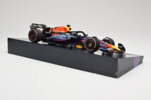 Oracle Red Bull Racing RB19 #33 M. Verstappen Miami GP 2023 Case Edition Minichamps 1:18 113233501 Hars — afbeelding 4 van 7