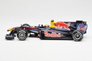 Red Bull Racing Renault RB6 #6 M. Webber F1 2010 Minichamps 1:18 110100006 Metaal — afbeelding 3 van 6