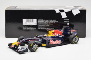 Red Bull Racing Renault RB6 #5 S. Vettel F1 World Champion 2010 Minichamps 1:18 110100005 Metaal — afbeelding 6 van 6