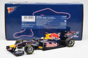 Red Bull Racing Renault RB6 #5 S. Vettel F1 World Champion Showcar 2010 Minichamps 1:18 150100075 Metaal — afbeelding 6 van 6