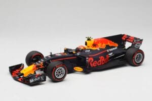 Red Bull Racing RB13 Tag Heuer #33 M. Verstappen Australian GP 2017 Minichamps 1:18 110170033 Hars