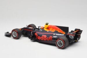 Red Bull Racing RB13 Tag Heuer #33 M. Verstappen Australian GP 2017 Minichamps 1:18 110170033 Hars — afbeelding 5 van 7
