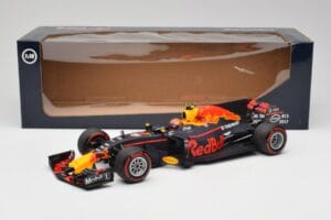 Red Bull Racing RB13 Tag Heuer #33 M. Verstappen Australian GP 2017 Minichamps 1:18 110170033 Hars — afbeelding 7 van 7