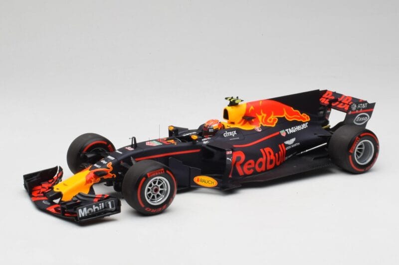 Red Bull Racing RB13 Tag Heuer #33 M. Verstappen Australian GP 2017 Minichamps 1:18 110170033 Hars